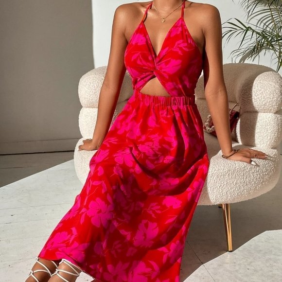 . Dresses & Skirts - Allover Floral Print Twist Front Halter Dress